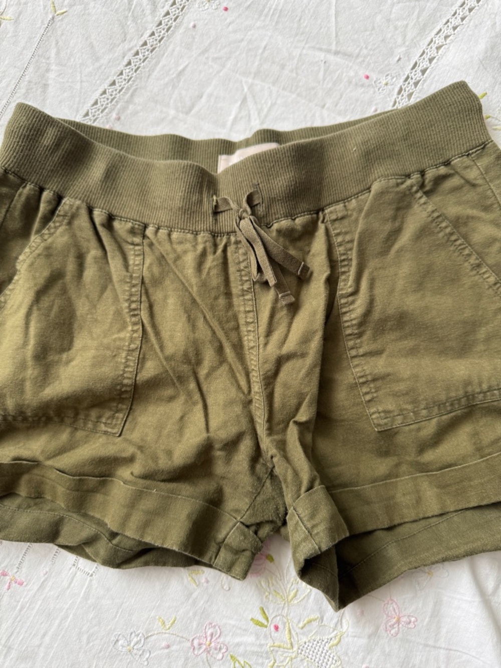 Banana Republic Olive Green Women’s Casual Drawstring Shorts Size S - Picture 2 of 6